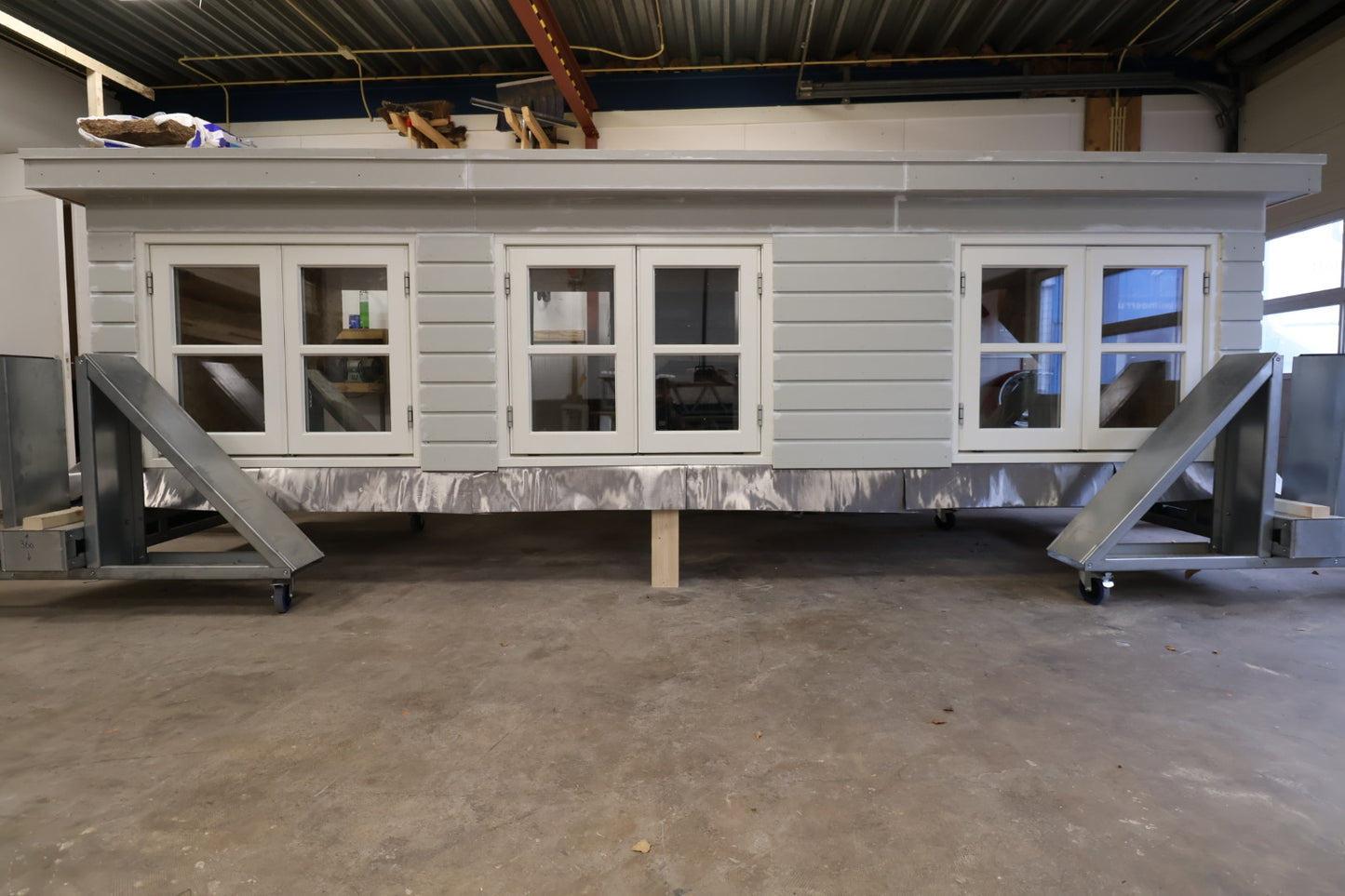 Klassieke houten dakkapel