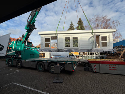 Klassieke houten dakkapel